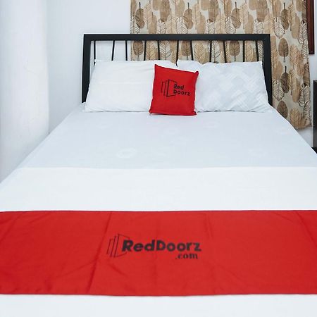 Reddoorz Plus At Billy'S Resort Oslob Exterior photo