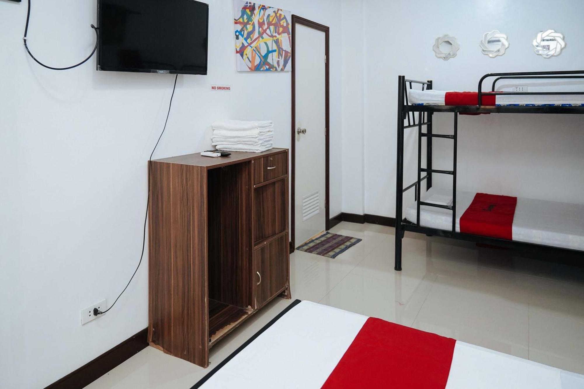 Reddoorz Plus At Billy'S Resort Oslob Exterior photo
