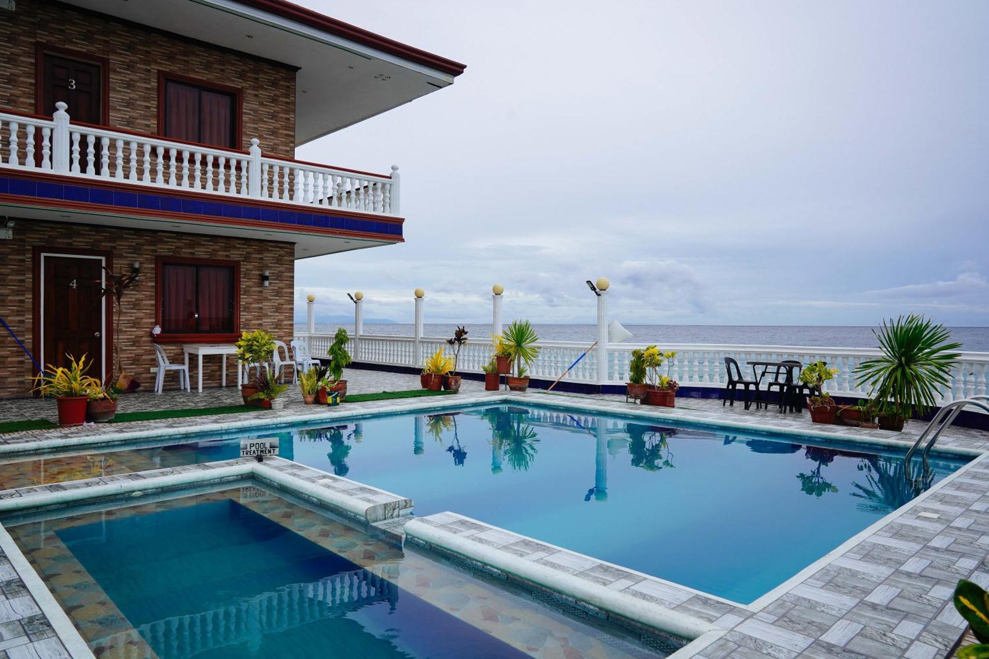 Reddoorz Plus At Billy'S Resort Oslob Exterior photo