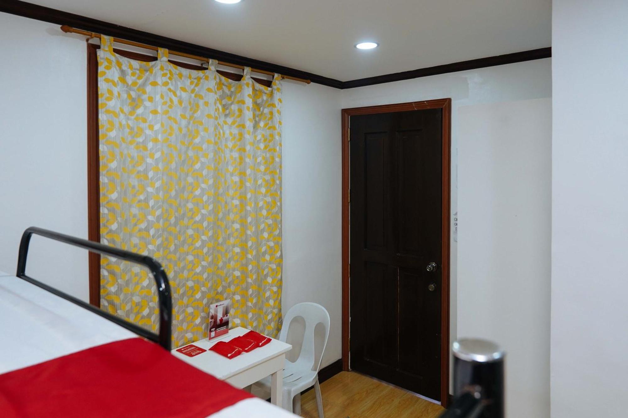 Reddoorz Plus At Billy'S Resort Oslob Exterior photo