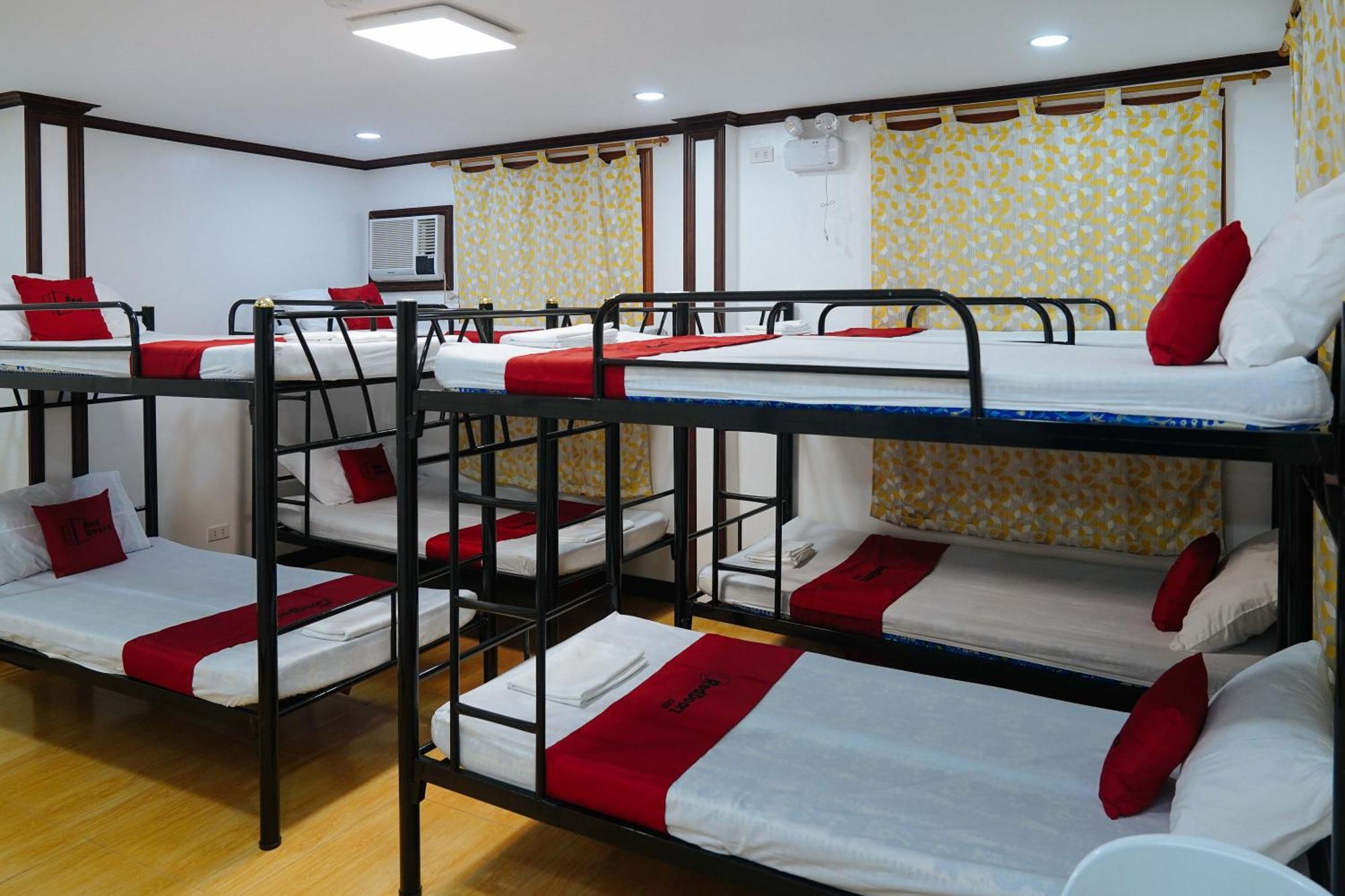 Reddoorz Plus At Billy'S Resort Oslob Exterior photo