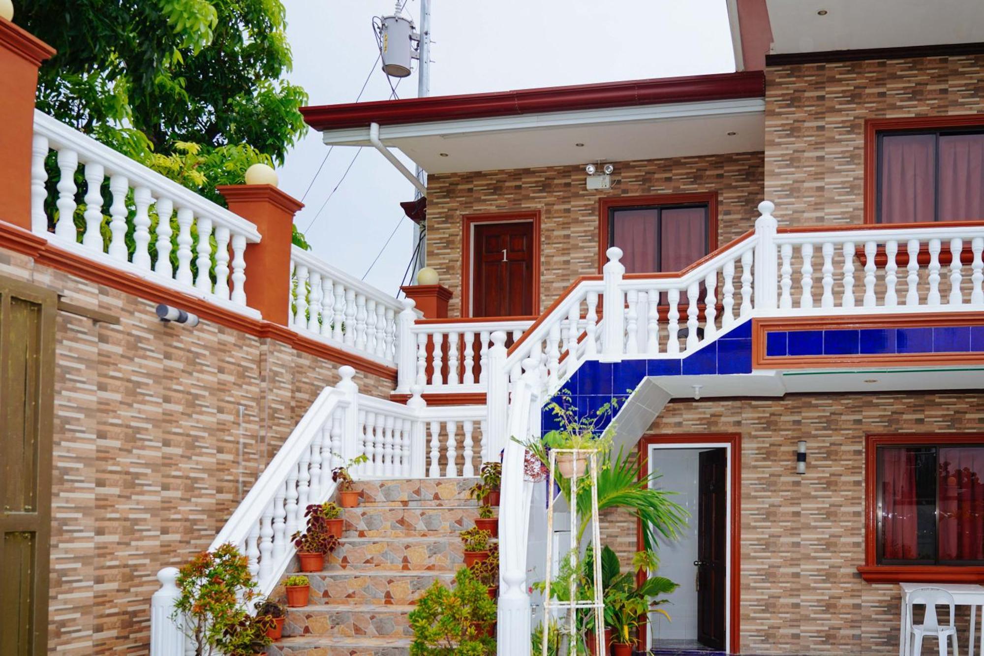 Reddoorz Plus At Billy'S Resort Oslob Exterior photo