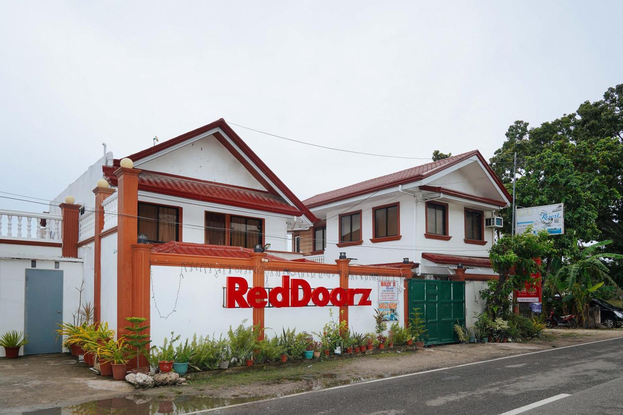 Reddoorz Plus At Billy'S Resort Oslob Exterior photo