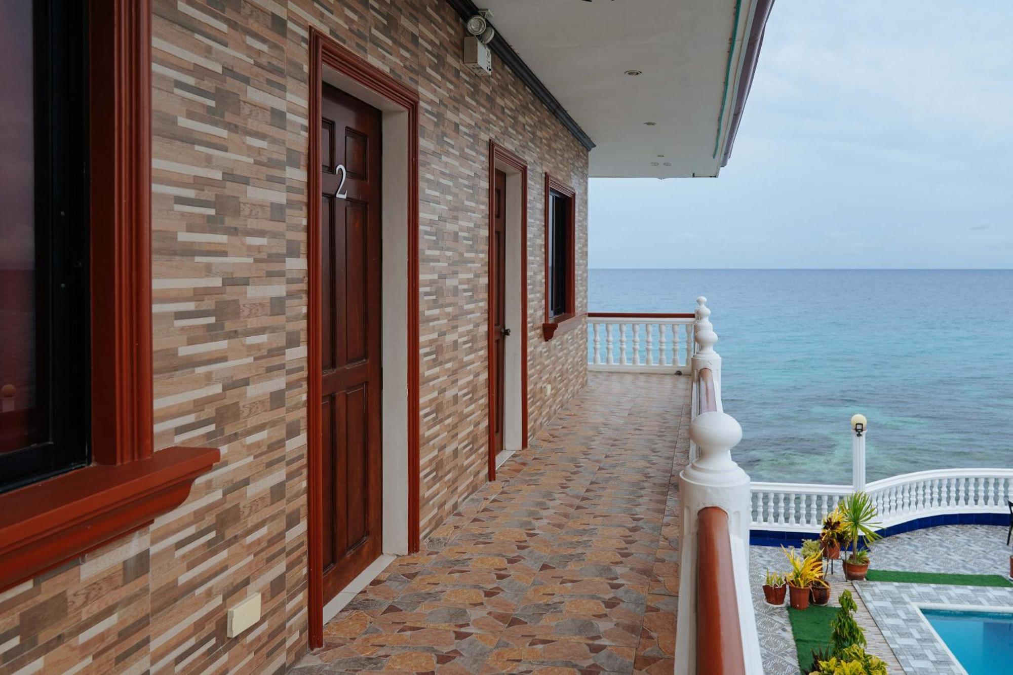 Reddoorz Plus At Billy'S Resort Oslob Exterior photo