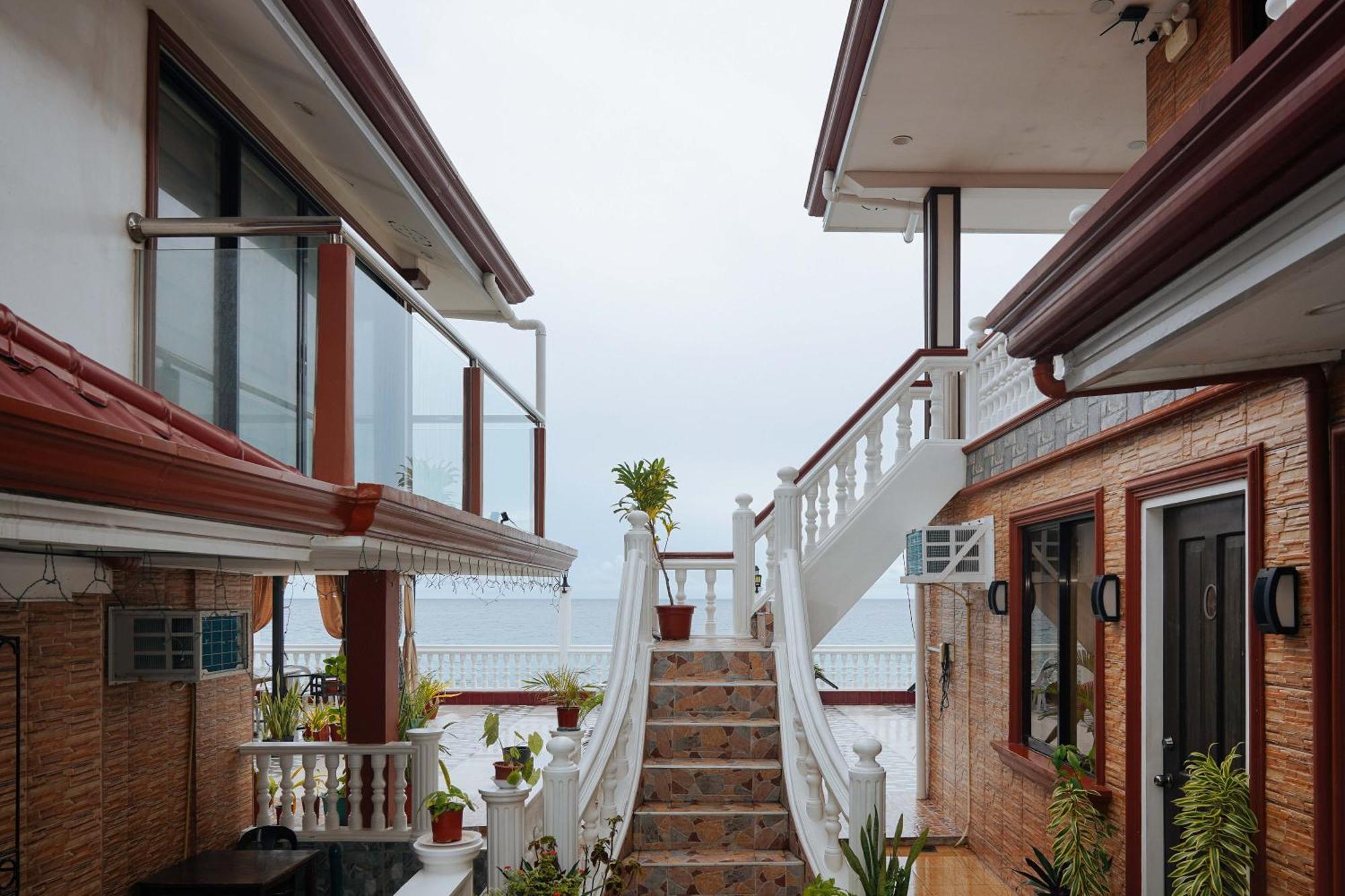 Reddoorz Plus At Billy'S Resort Oslob Exterior photo