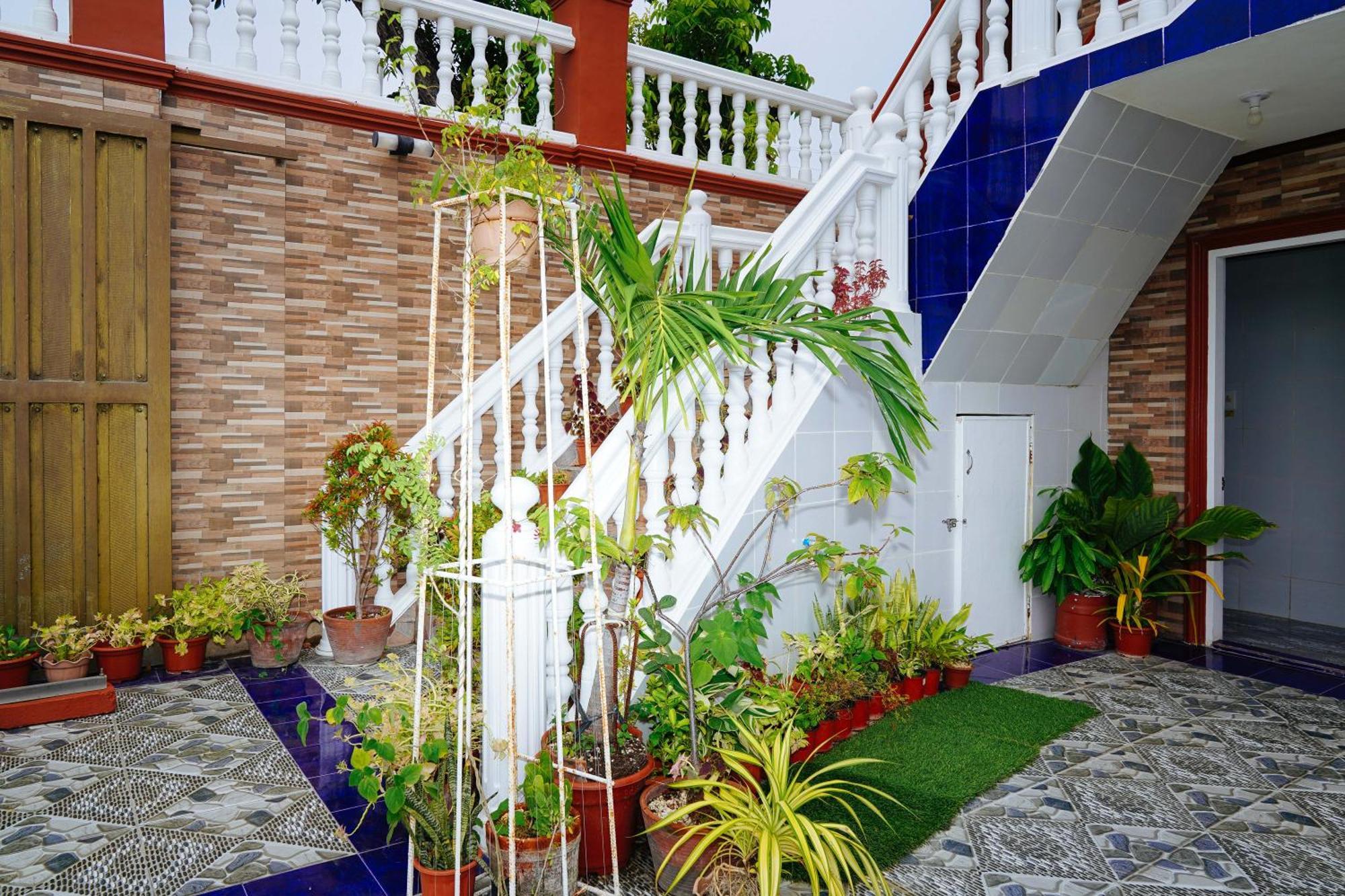 Reddoorz Plus At Billy'S Resort Oslob Exterior photo