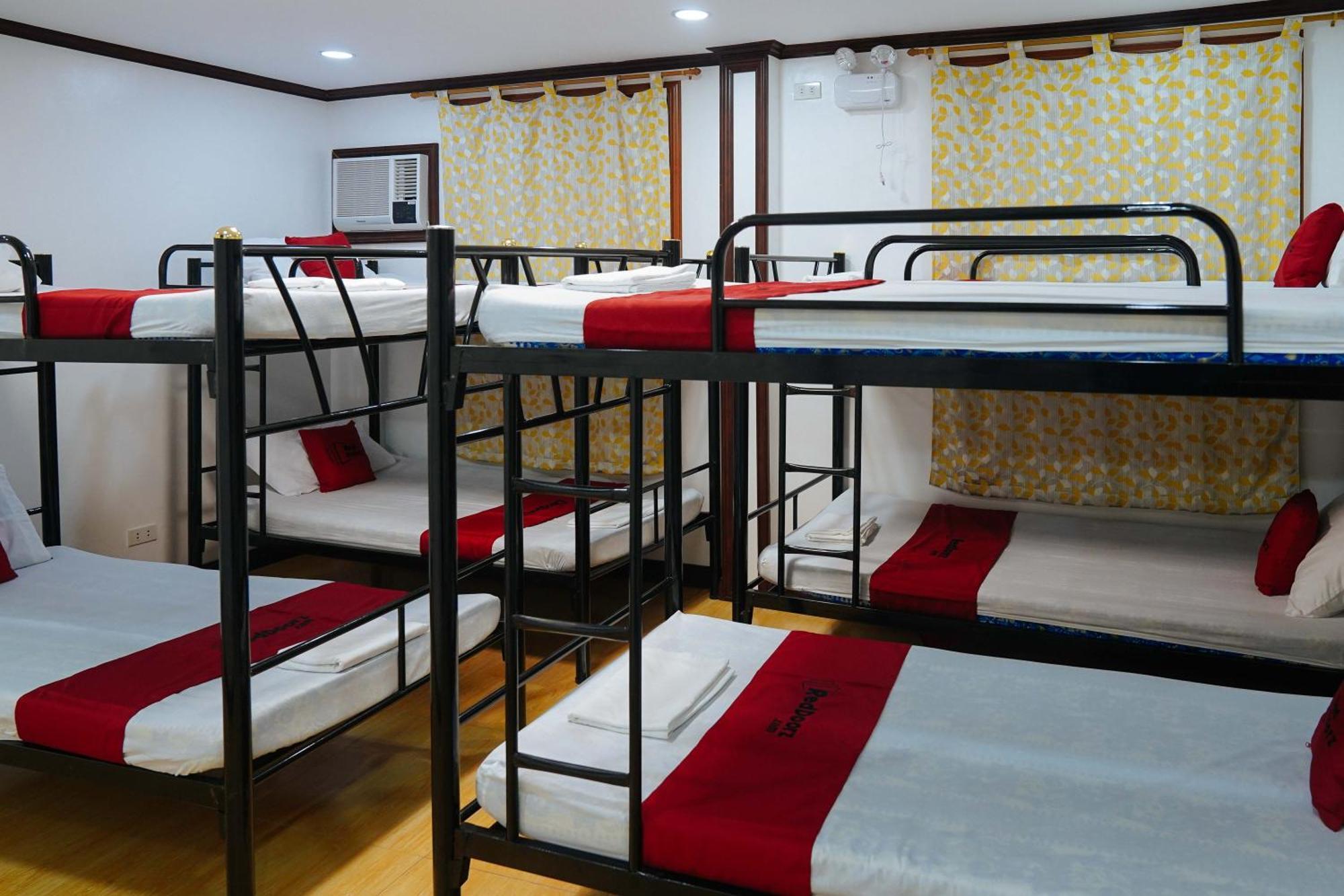 Reddoorz Plus At Billy'S Resort Oslob Exterior photo